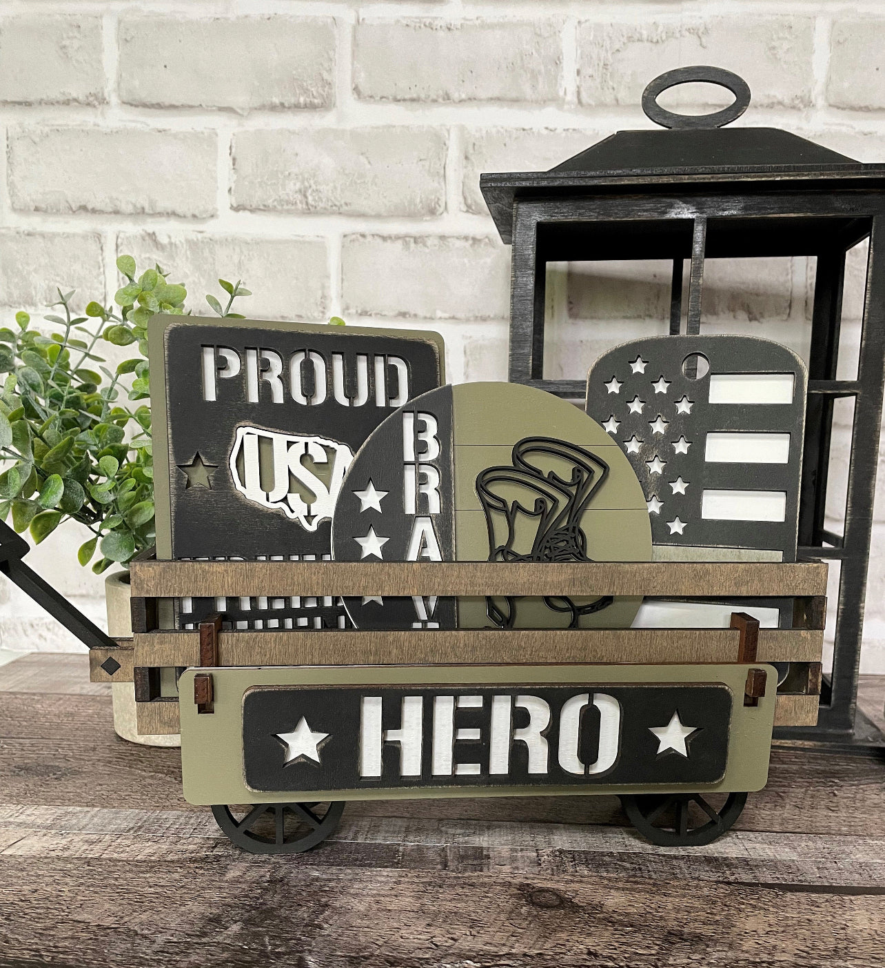 Tiered Tray Set