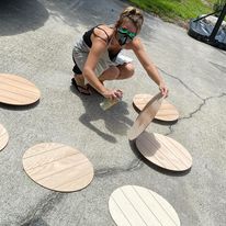 Load image into Gallery viewer, Classic Shiplap Round Sign 18&#39;